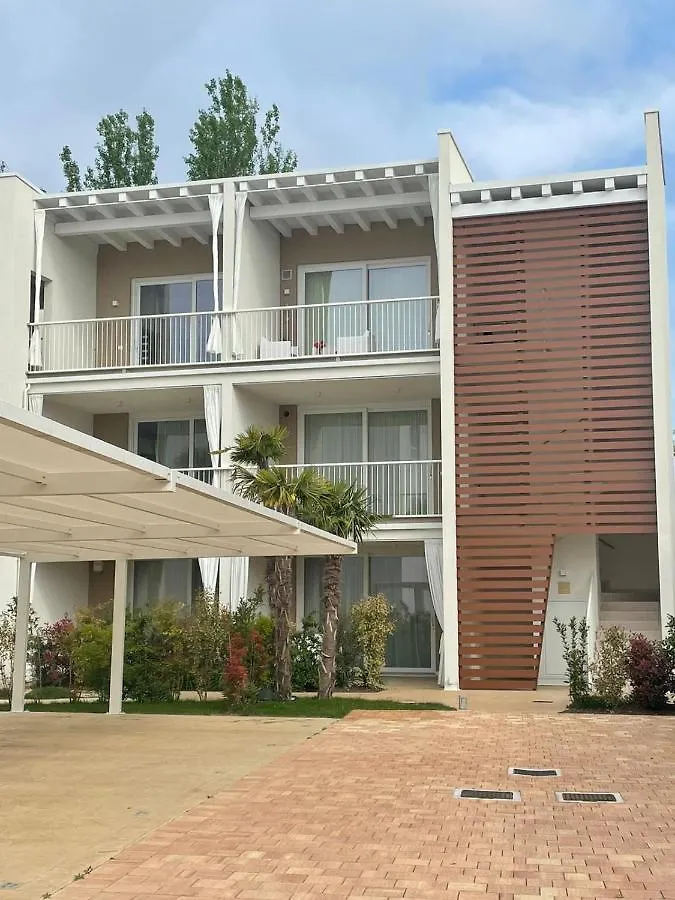 Residence Wave Plus - Solo Per Famiglie - Walterigato Apartments Lido di Jesolo